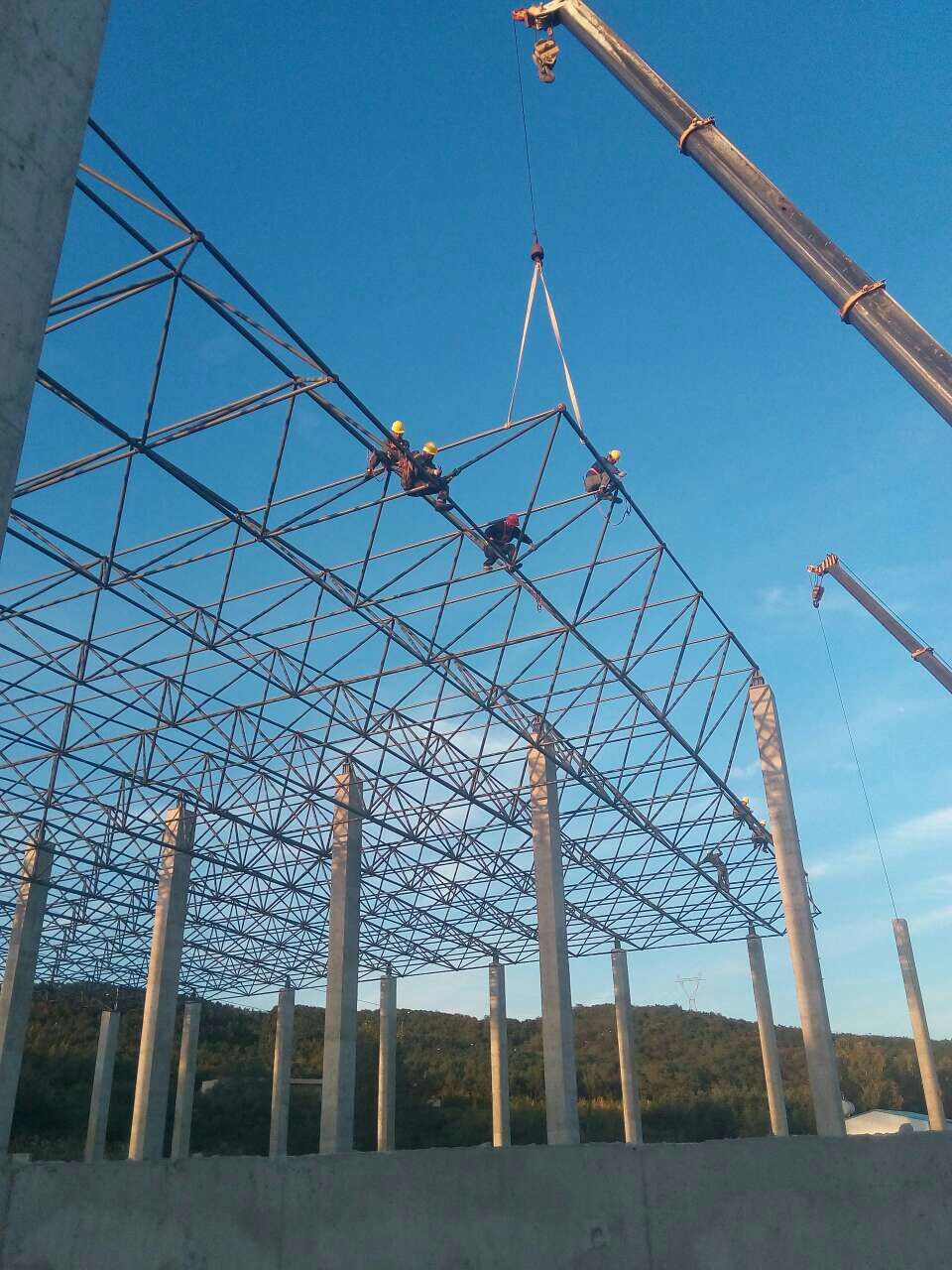 商洛汪清物流园网架